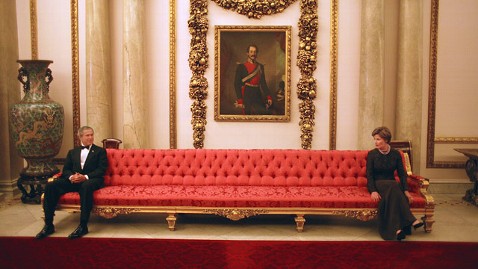 ht george w bush laura bush couch 2003 jt 130331 wblog White House Photographer Offers a Front Row Seat to the Presidency