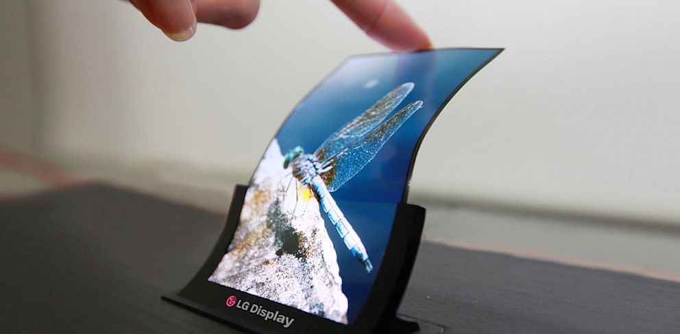 LG empezará a fabricar pantallas OLED flexibles de plástico en julio