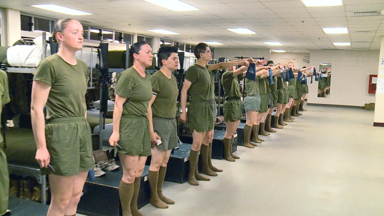Женская казарма в армии