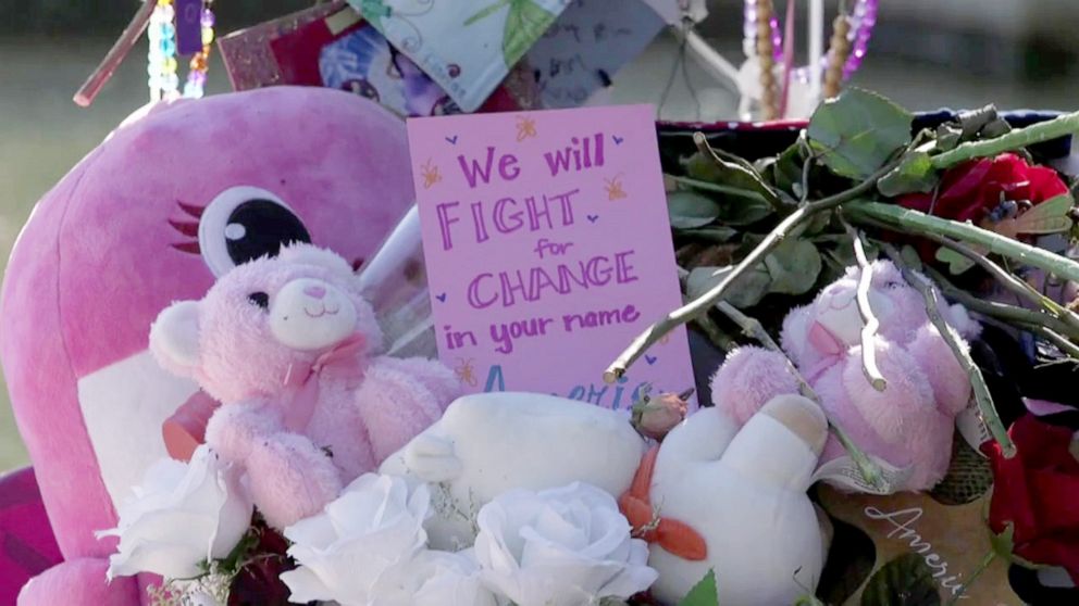 PHOTO: Stuffed animals and messages are left at a memorial for the victims of the Robb Elementary School shooting in Uvalde, Texas.