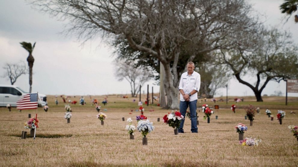 PHOTO:David Syring visiting his son's grave in Corpus Christi, Texas.