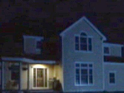 VIDEO: Wife calls 911 to report home invasion ? but was it all an act?