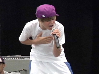 VIDEO: Justin Beiber rehearses for tour
