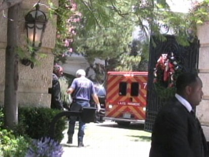 VIDEO: Rare Footage of the Ambulance at Neverland Ranch