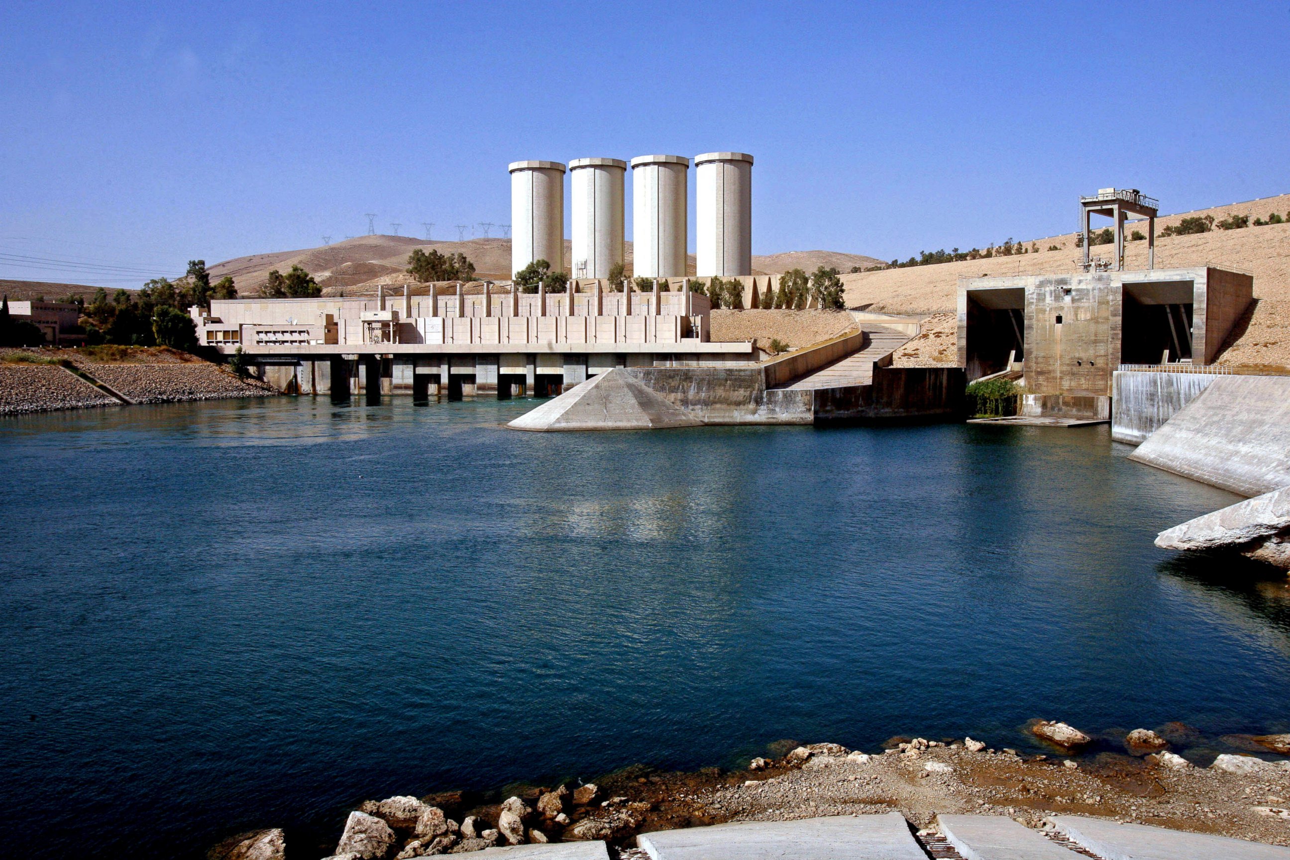 PHOTO: A general view of the dam in Mosul, 360 kilometers (225 miles) northwest of Baghdad, Iraq, Oct. 31, 2007.