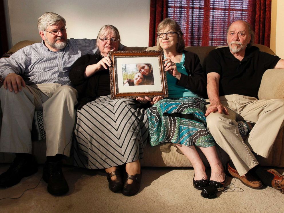 PHOTO: From left, Patrick Boyle, Linda Boyle, Lyn Coleman and Jim Coleman with a photo of their kidnapped children, Joshua Boyle and Caitlan Coleman, who were kidnapped by the Taliban in late 2012, June 4, 2014, in Stewartstown, Pa.