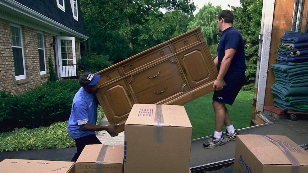 https://s.abcnews.com/images/Blotter/nc_furniture_movers_ll_130813_16x9_992.jpg