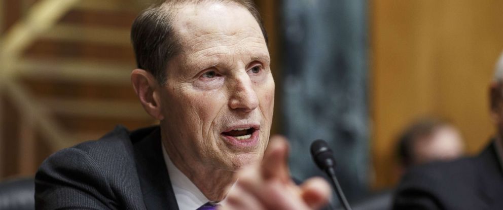 sen-ron-wyden-gty-jc-180802_hpMain_12x5_992.jpg