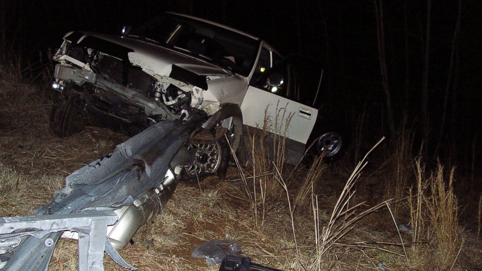 During a wreck, a guardrail pierced the car of North Carolina man Jay Traylor, severing his legs.