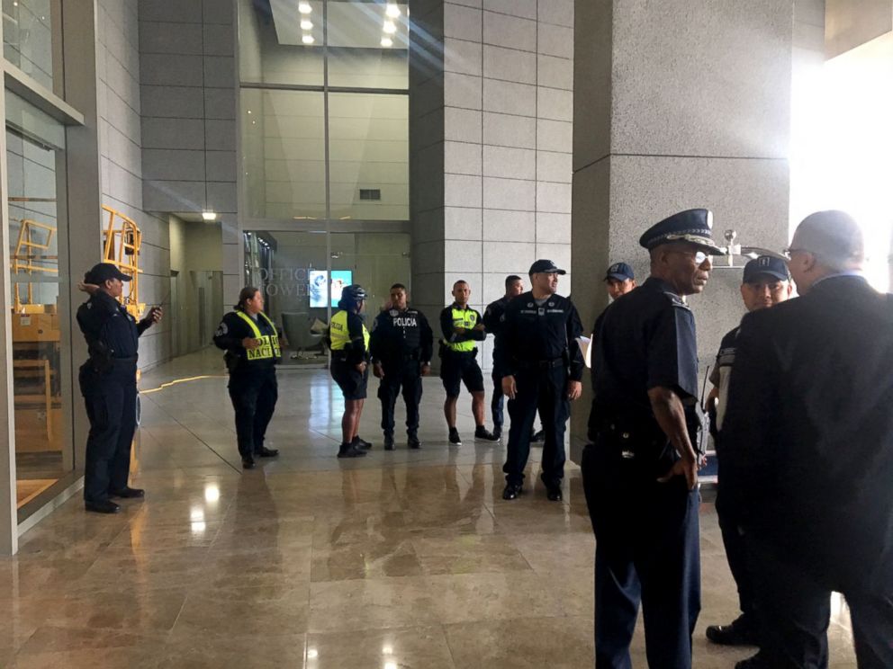 [Image: trump-hotel-lobby-panama-abc-jef-180305_4x3_992.jpg]