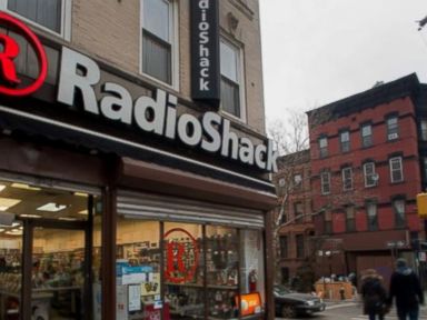 VIDEO: Radioshack on the Ropes