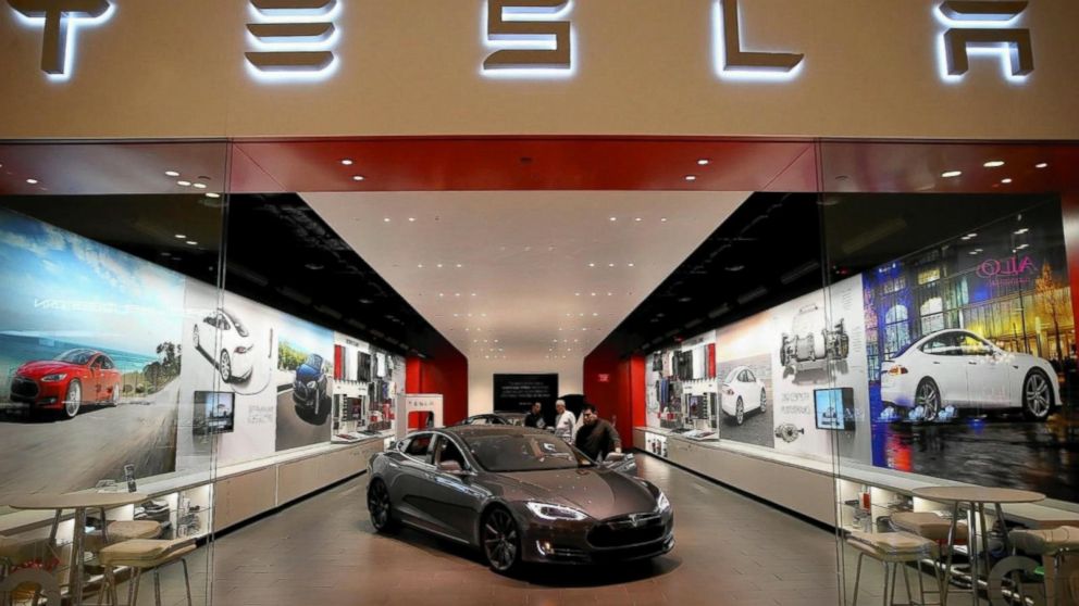 Video Tesla Motors Stuck In Reverse - ABC News