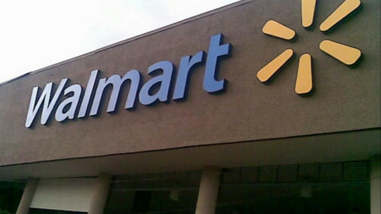 Walmart Boosts Entry-Level Pay - Good Morning America