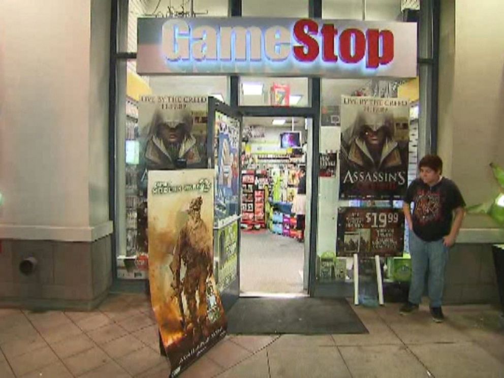 GameStop to close up to 200 stores by end of year