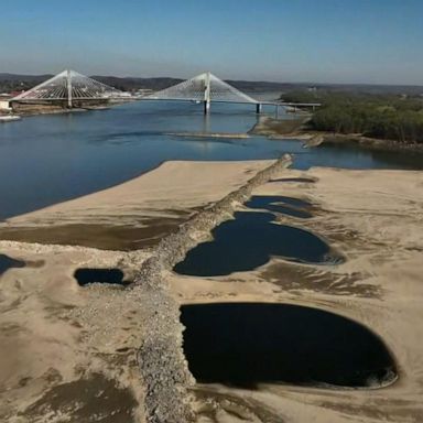 VIDEO: Historic Mississippi River drought brings low water levels