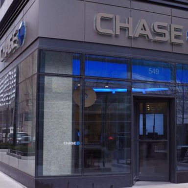 VIDEO: JPMorgan Chase settles lawsuit with victims of Jeffrey Epstein 