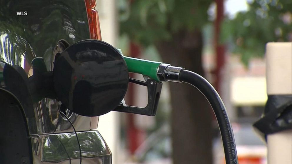 Gas prices plummet as some states fall below $3 a gallon - ABC News