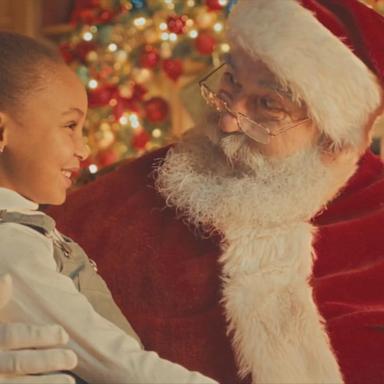 VIDEO: US sees mall Santa shortages