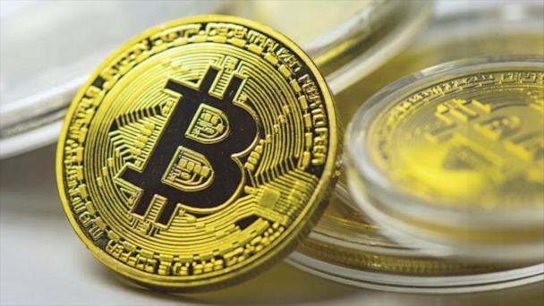 Dow plunges 800 points as Bitcoin hits new all-time high