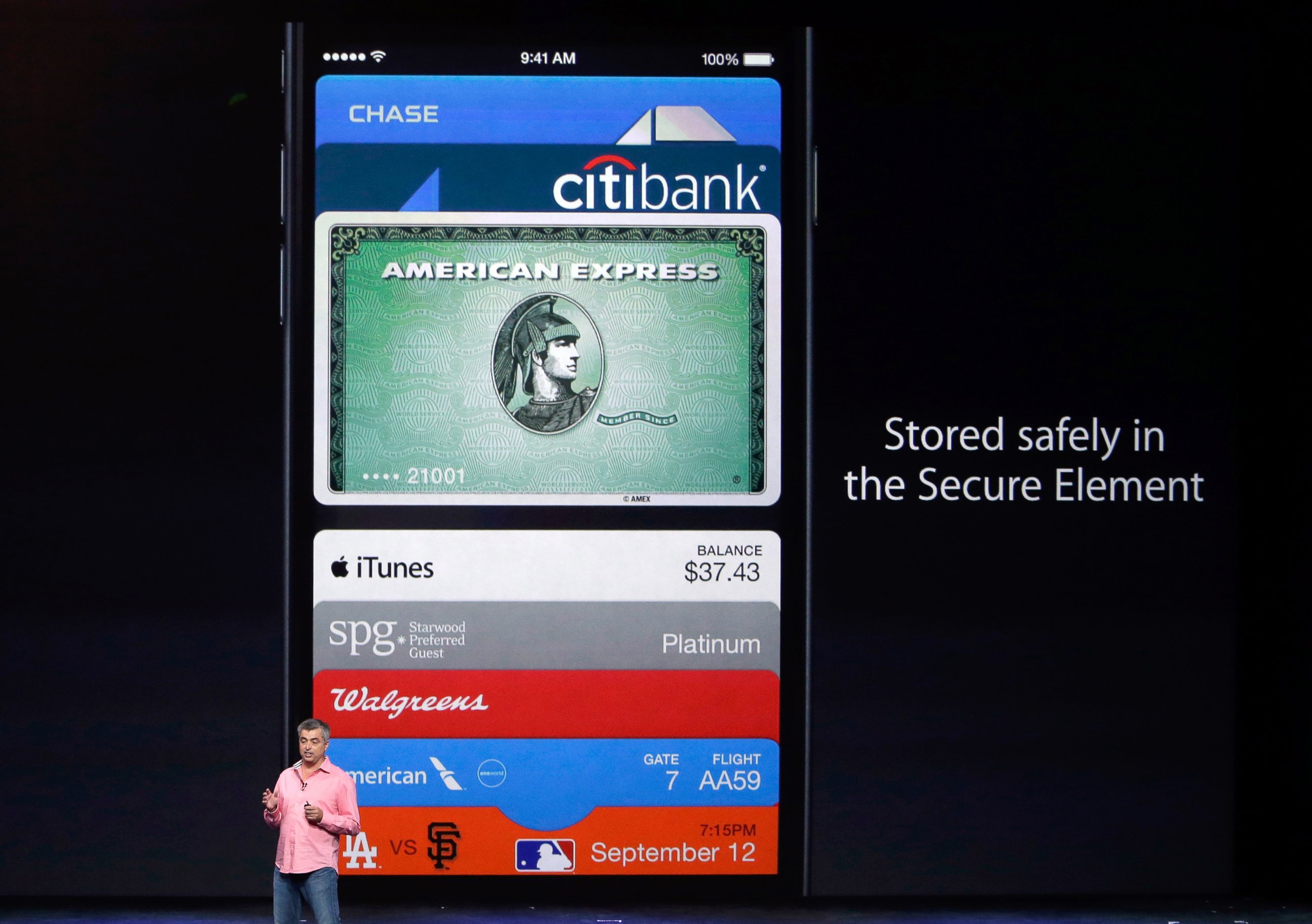 PHOTO: Eddy Cue, Apple Senior Vice President of Internet Software and Services, discusses the new Apple Pay product, Sept. 9, 2014, in Cupertino, Calif. 