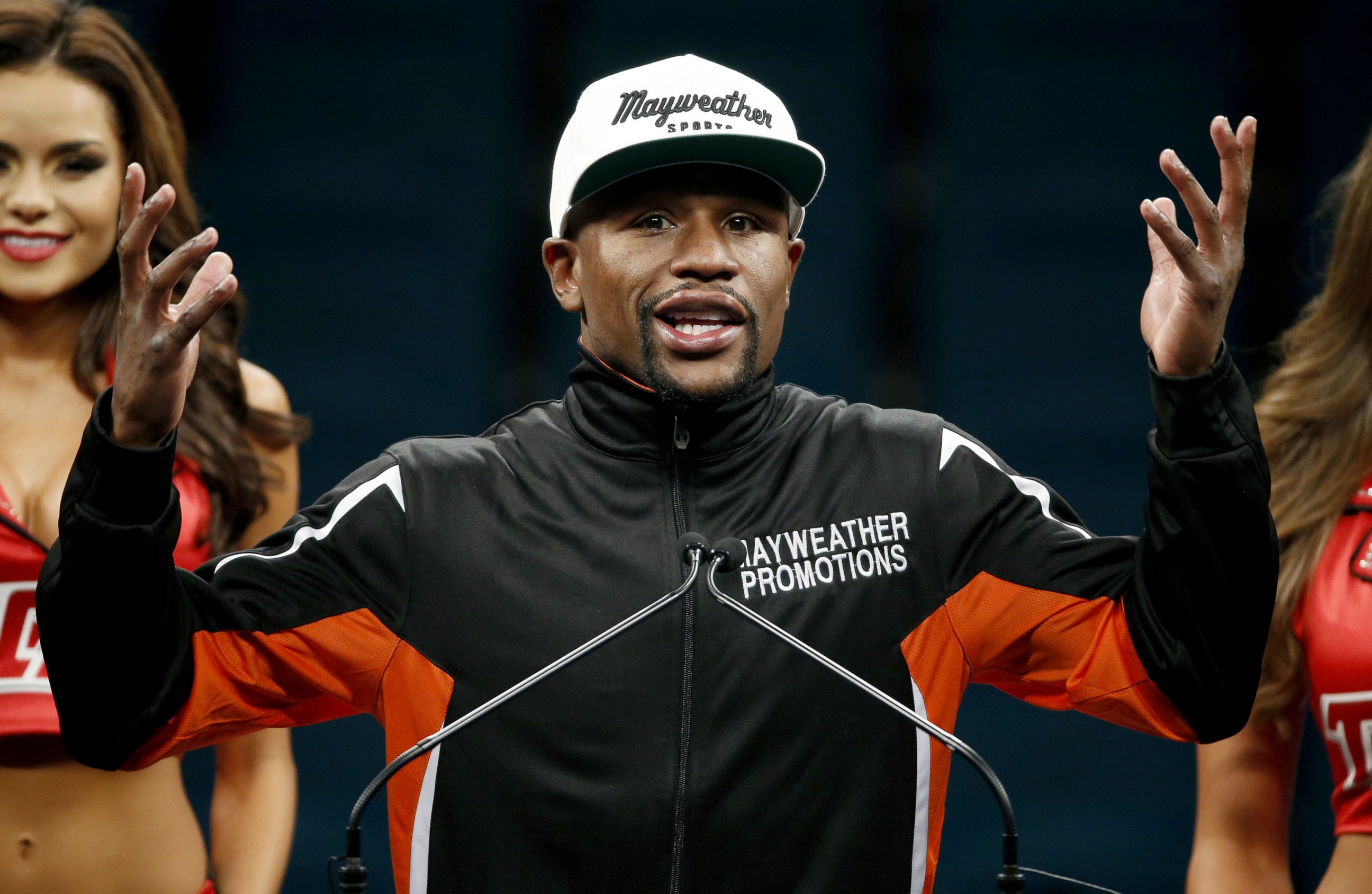 PHOTO: Floyd Mayweather Jr. gestures during a press conference following his welterweight title fight, May 2, 2015 in Las Vegas.