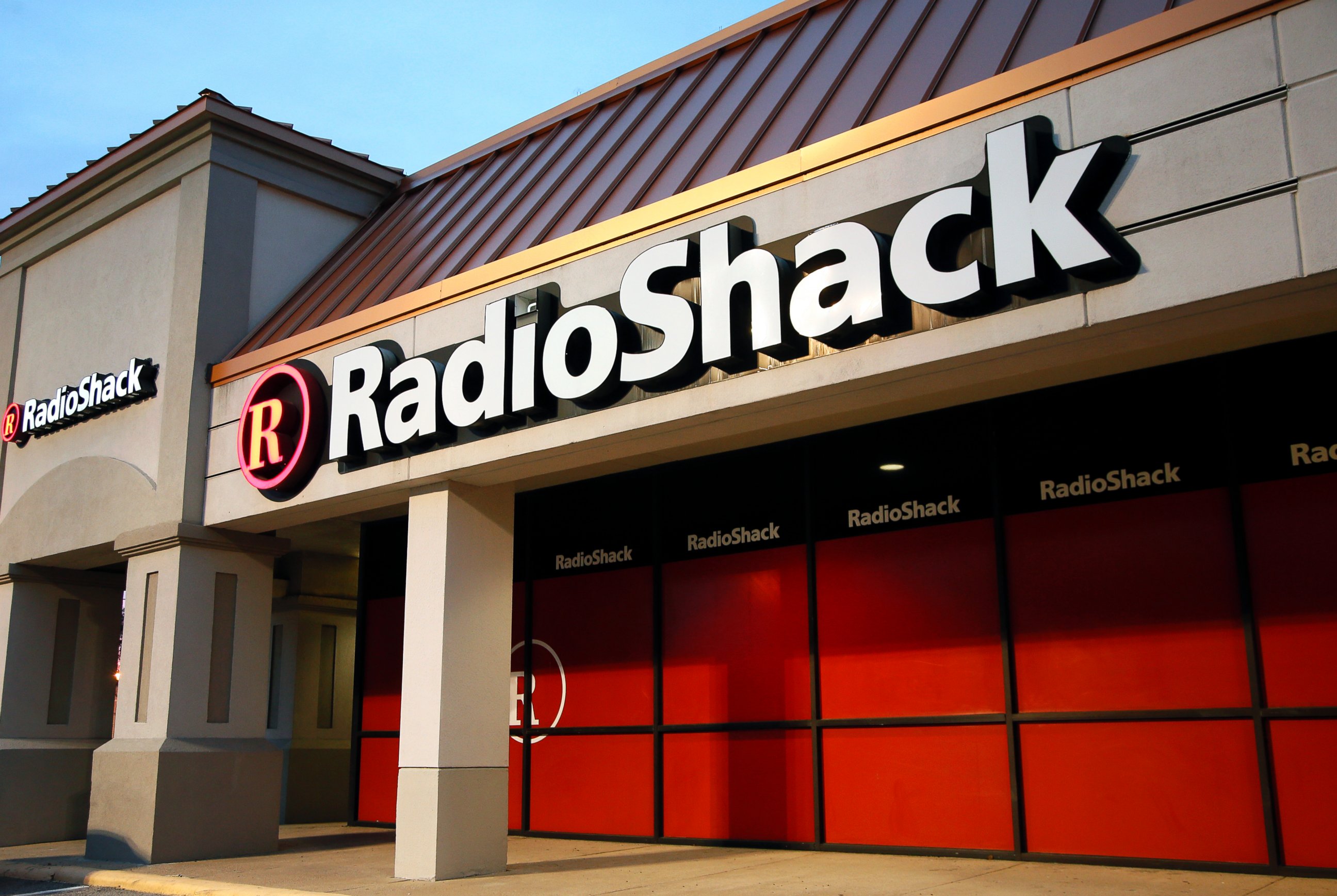 PHOTO: A RadioShack store is seen in Dallas, Feb. 3, 2015.