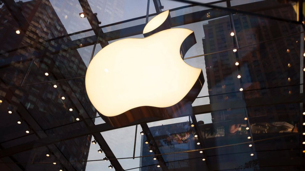 PHOTO: The Apple logo is displayed on July 20, 2014 in New York City.
