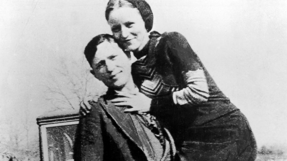 PHOTO: American bank robbers and lovers, Clyde Barrow and Bonnie Parker, popularly known as Bonnie and Clyde, circa 1933.