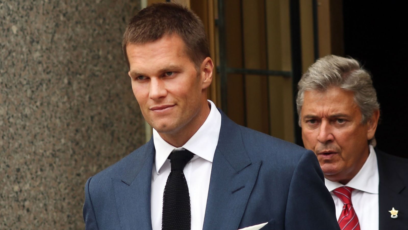 tom brady suit