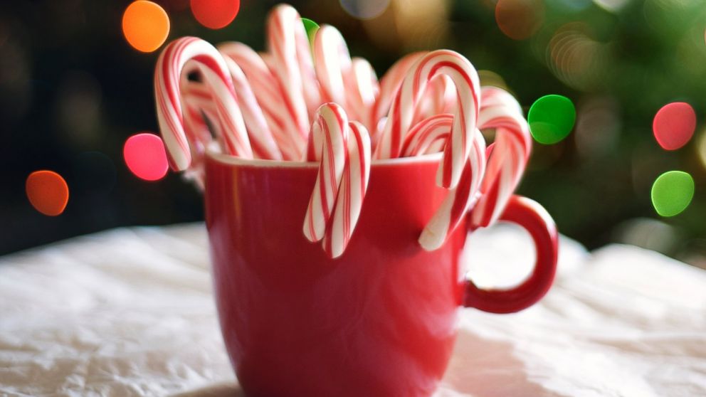 Here are some holiday gifts you shouldn't give to your co-workers.