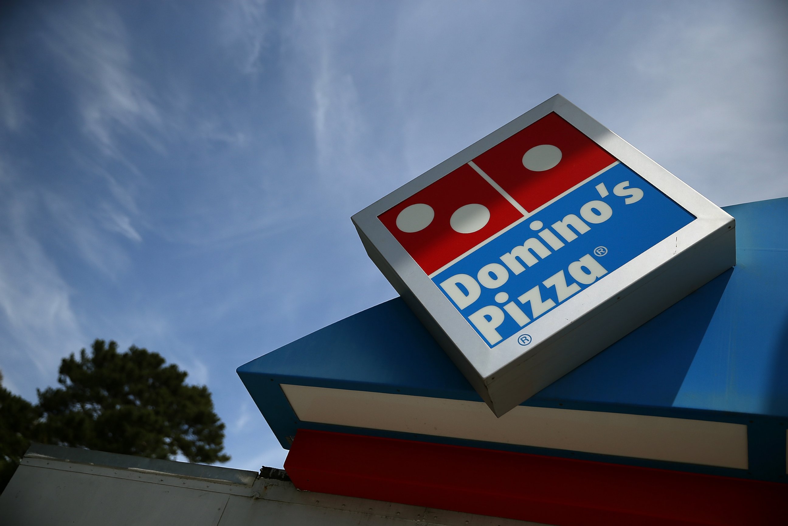 PHOTO: A Domino's Pizza sign is pictured on May 1, 2014 in San Francisco, Calif.