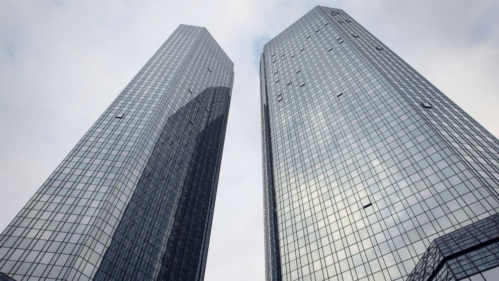 PHOTO: The headquarters of Germany's biggest lender Deutsche Bank is seen in Frankfurt, Germany, Oct. 29, 2015. 