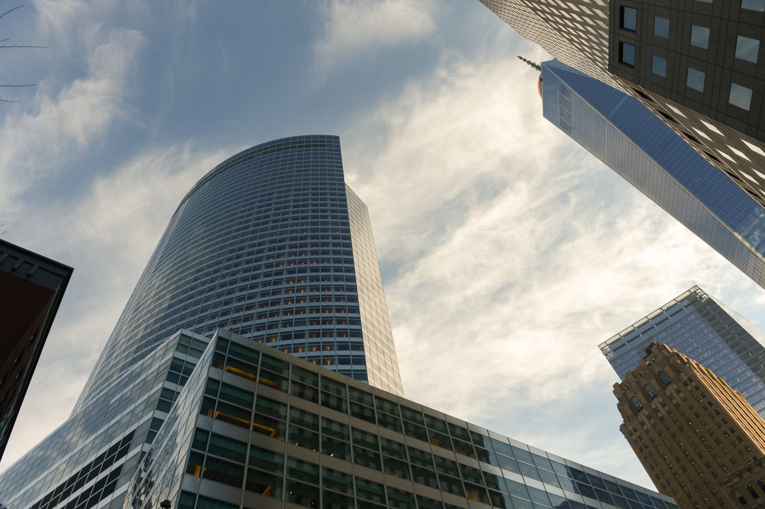 PHOTO: Goldman Sachs Group Inc. headquarters, pictured left, in New York, U.S., Jan. 13, 2014.