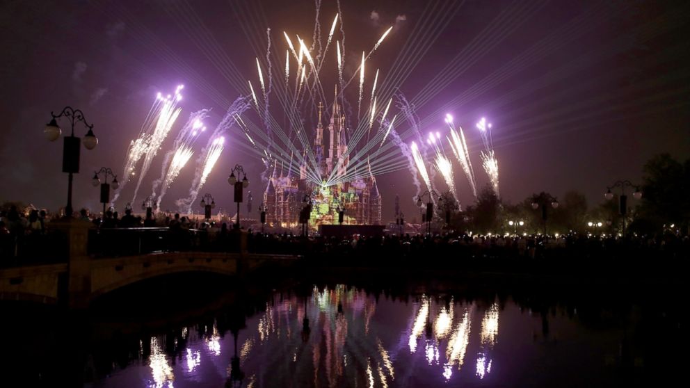 VIDEO: Shanghai Disneyland to reopen on Monday 