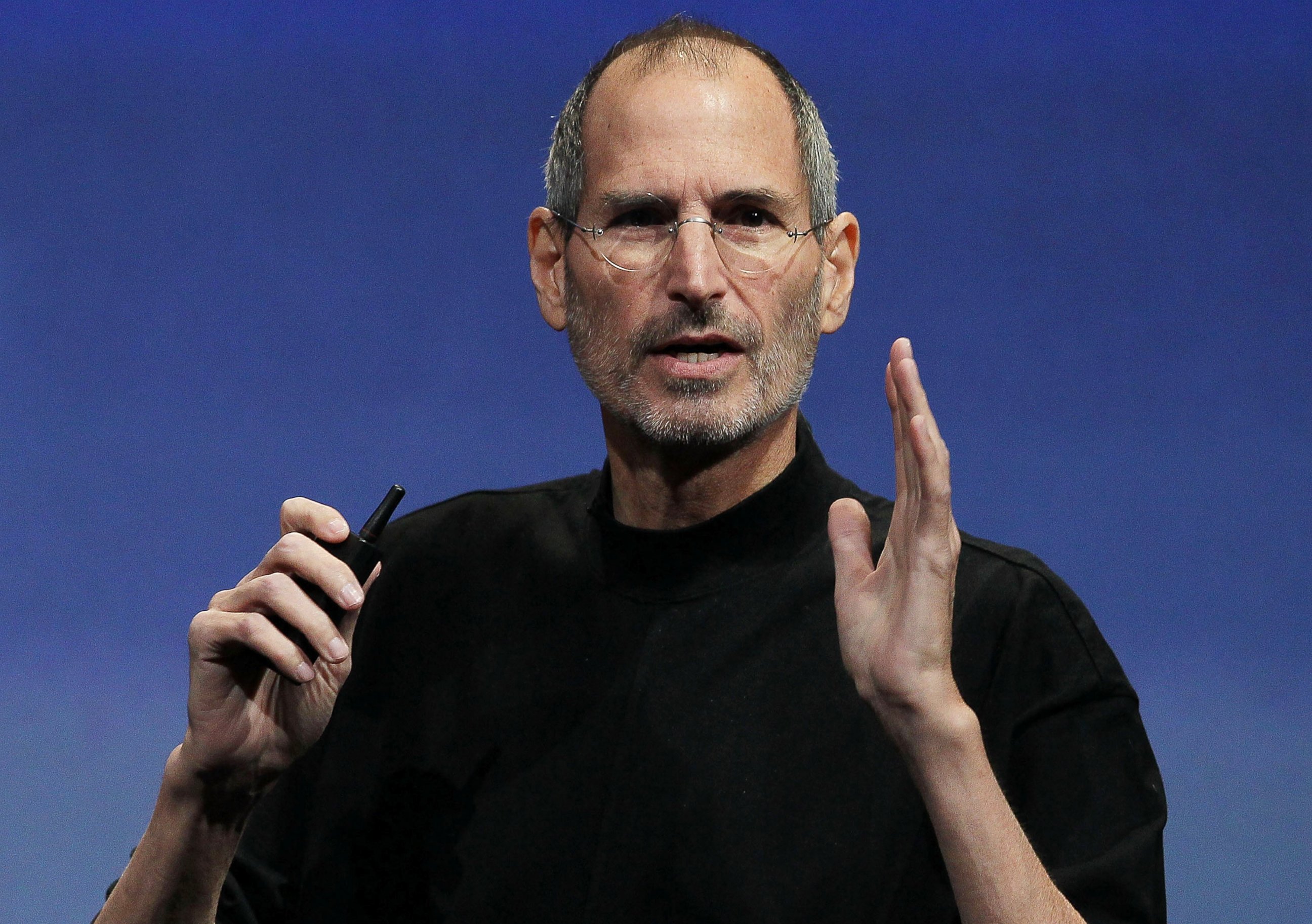PHOTO: Apple CEO Steve Jobs speaks during an Apple special event in Cupertino, Calif., in this April 8, 2010 file photo.