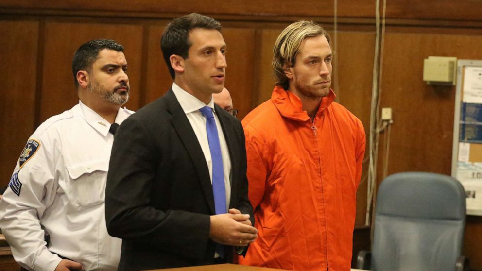 PHOTO: Thomas Gilbert, Jr. appeared in Manhattan Criminal Court, Jan. 9, 2015. Gilbert, who is also suspect of burning down a historic Hamptons home is charged with fatally shooting his father, hedge fund manager Thomas Gilbert, Sr. 