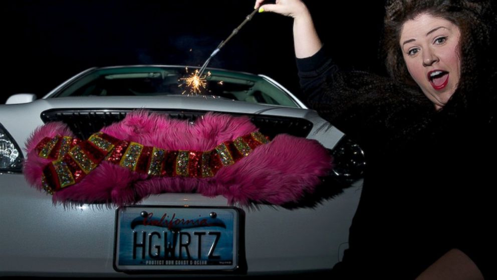 Amanda Schrader delights Lyft riders with her “Harry Potter” car, which include a Honeydukes candy shop, wizard wands and more magic.