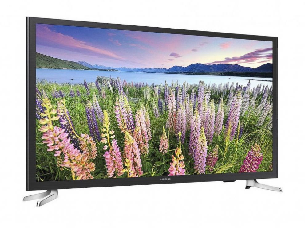 PHOTO: Amazon Prime members will be able to purchase "brand-name" 32-inch Smart HDTVs for under $200 on Prime Day. 