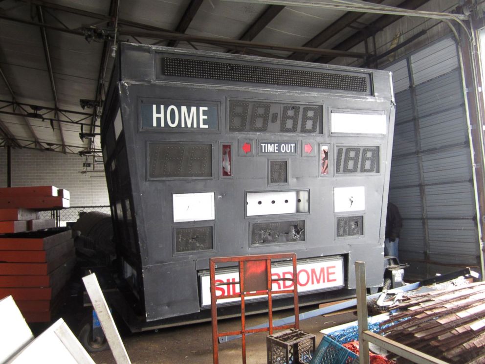 PHOTO: A scorebord at the Silverdome in Pontiac, Mich.