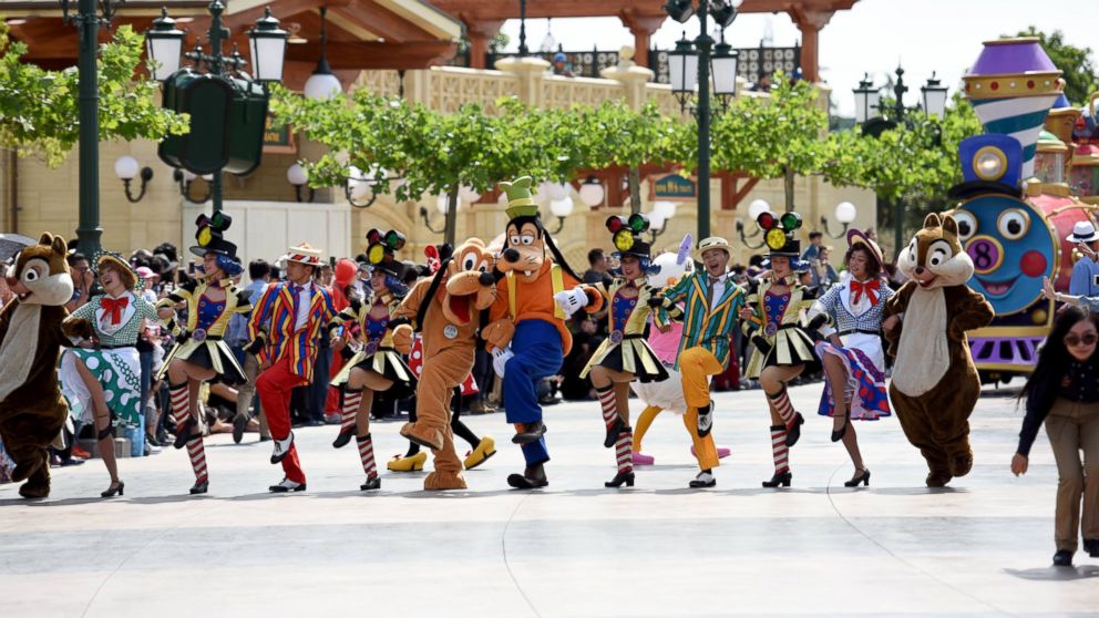 PHOTO: Characters parade through Shanghai Disney.