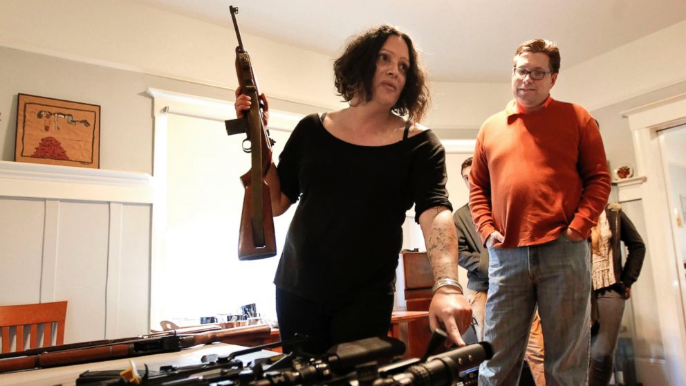 PHOTO: Marlene Hoeber, left, and Eric Wooten, right, of the Northern California chapter of The Liberal Gun, Nov. 16. 2013.