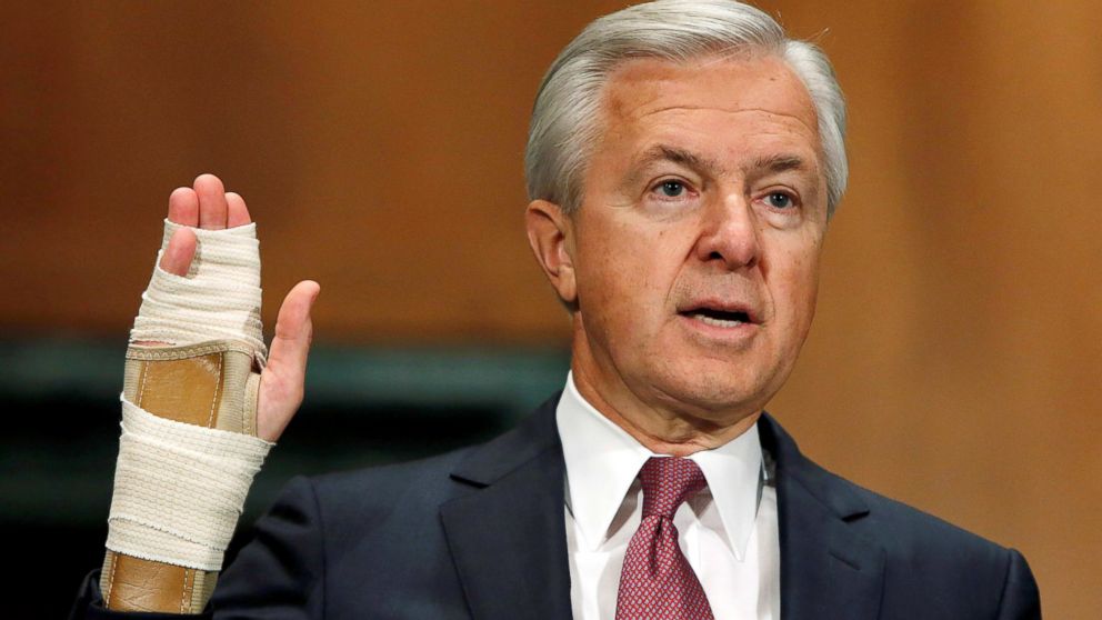 Wells Fargo CEO John Stumpf testifies before a Senate Banking Committee hearing on the firm's sales practices on Capitol Hill in Washington, Sept. 20, 2016.