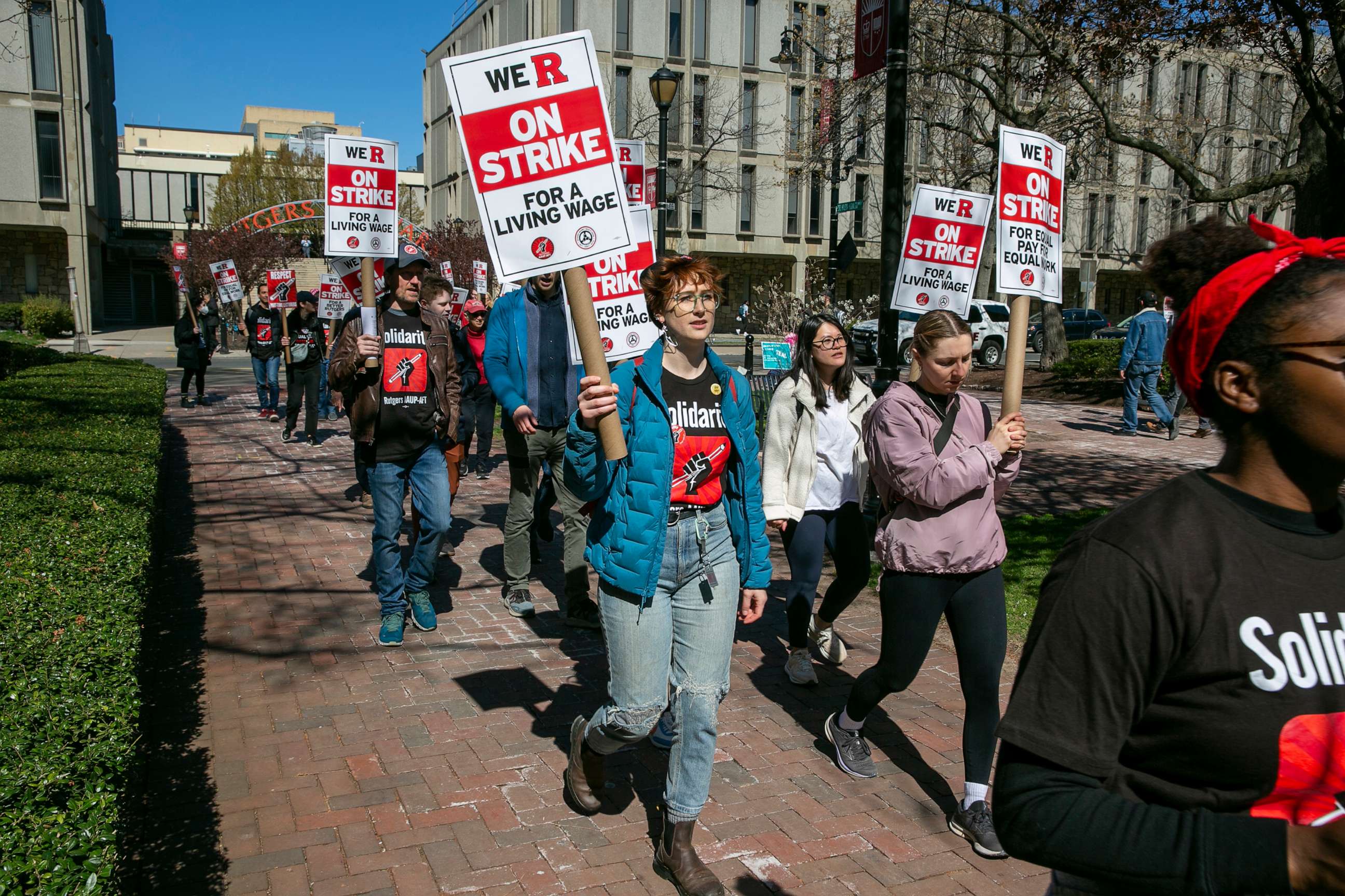 PHOTO: Professors, part-time lecturers, and graduate students strike at Rutgers University in Newark, N.J., April 10, 2023.