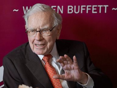 Buffett's firm reveals new stakes in Paramount, Citigroup thumbnail