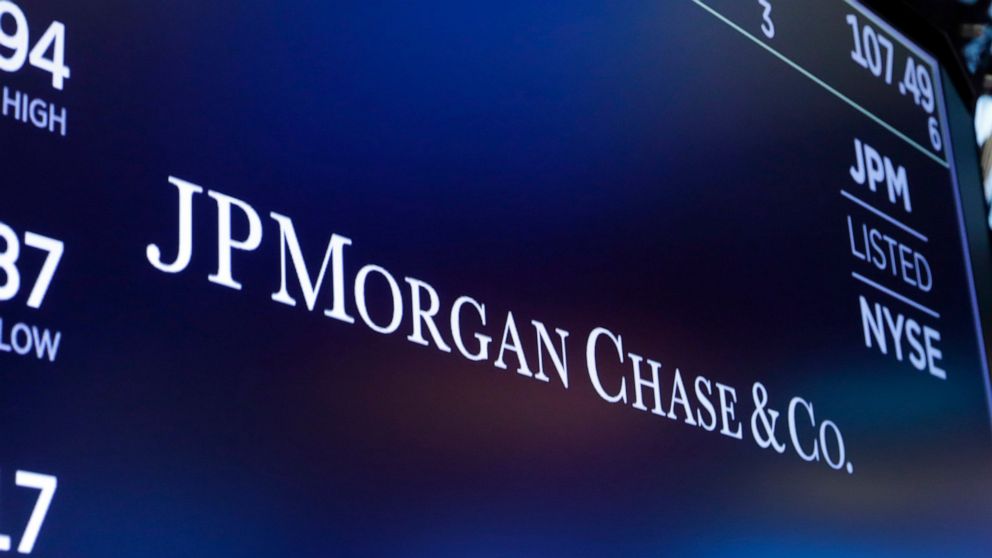 JPMorgan elevates 2 women to run bank's biggest division