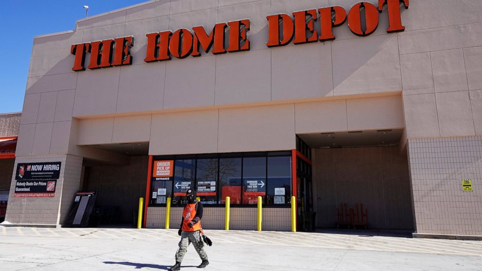Home Depot sales remain strong in 4th quarter