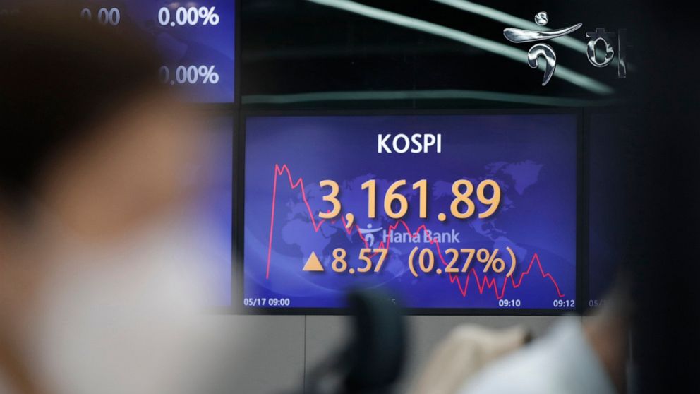 Asian stocks mixed after Taiwan, Singapore anti-virus curbs