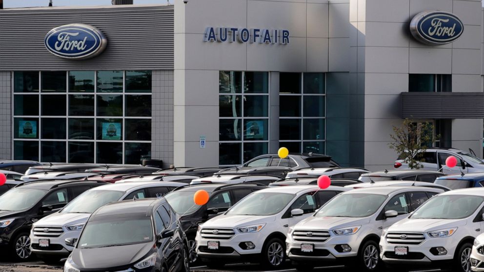 New vehicle sales in US fell 1.3% in 2019 but still healthy thumbnail