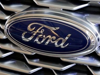 Fire risk forces recall of 874K Ford F-Series pickup trucks