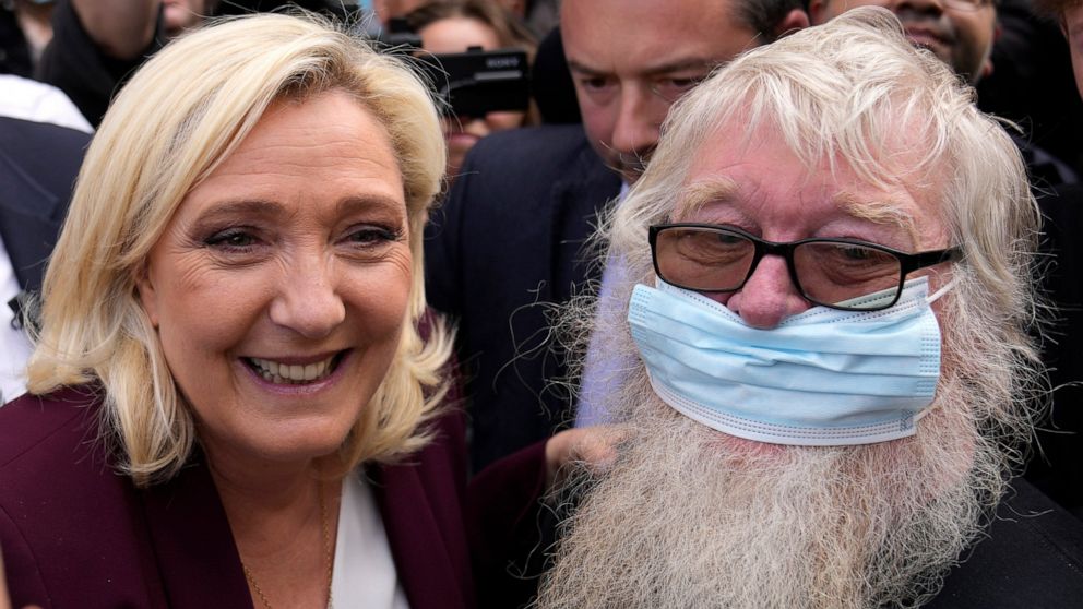 Les émissions de télévision coquines deviennent des champs de bataille dans la course aux élections en France